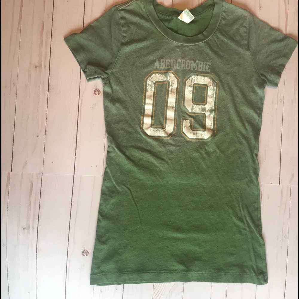 Abercrombie t-shirt
